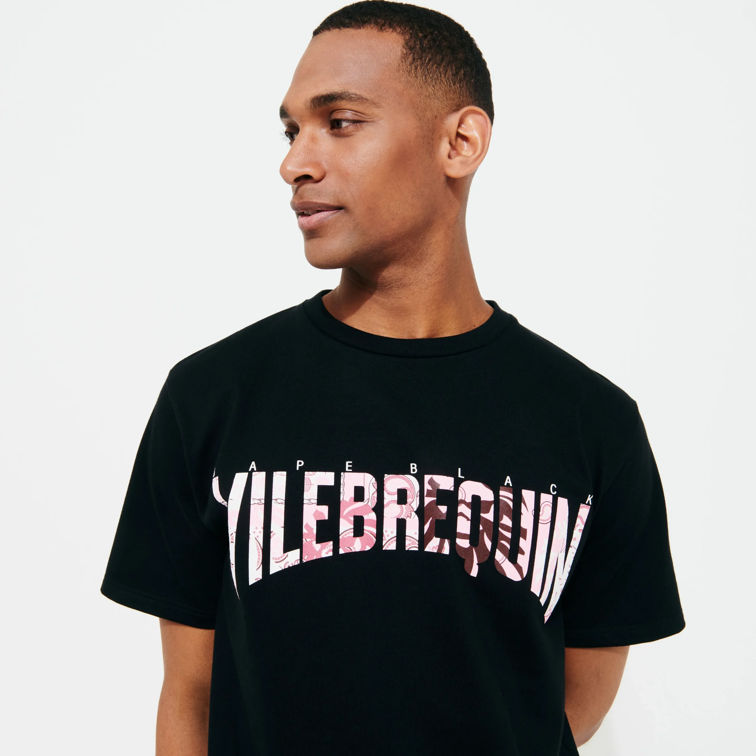 Vilebrequin Men T-Shirt Bandana Logo Printed - X Bape® Black*Men T-Shirts